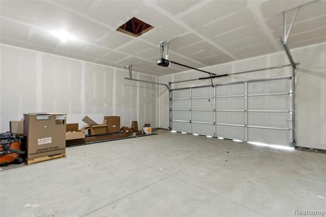 10190 Hunt Drive, Davison, MI 48423