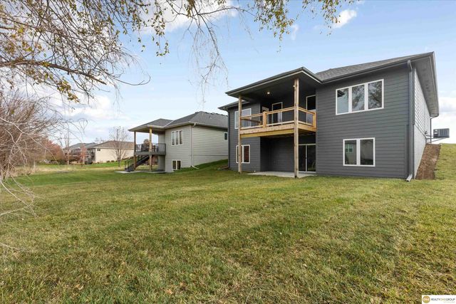 10222 N 150 Circle, Bennington, NE 68007