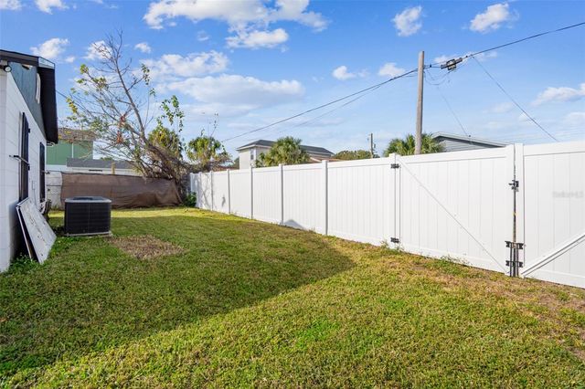 2101 W CHERRY STREET, Tampa, FL 33607