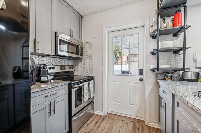 2101 W CHERRY STREET, Tampa, FL 33607