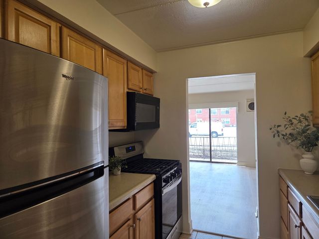 7117 W 93rd Street 104, Oak Lawn, IL 60453