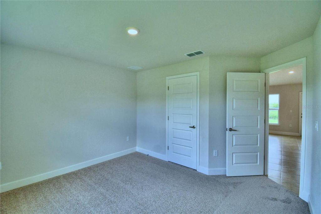 Image 18 of property listing at 4433 JUNEBERRY DRIVE, Auburndale, FL 33823