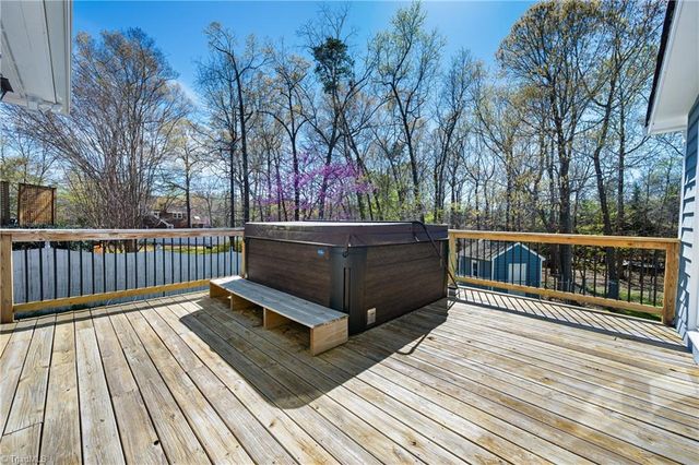 3710 Waldenbrook Road, Greensboro, NC 27407