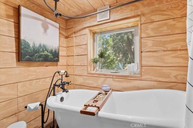 782 Virginia Court, Lake Arrowhead, CA 92352