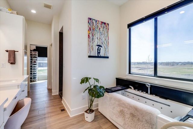 237 N Ciderbluff Ct., Wichita, KS 67052