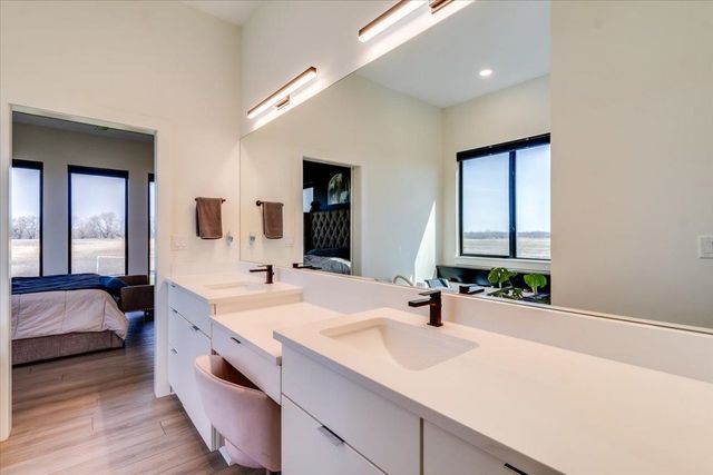 237 N Ciderbluff Ct., Wichita, KS 67052