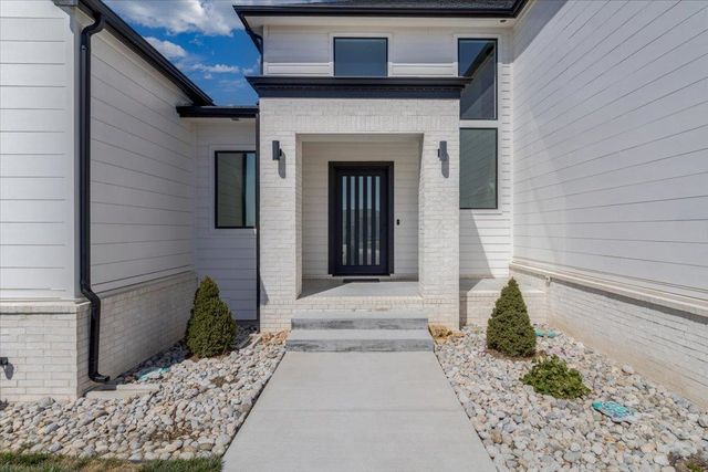 237 N Ciderbluff Ct., Wichita, KS 67052