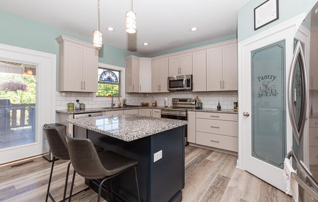 198 Lakeshore Circle, Georgetown, KY 40324
