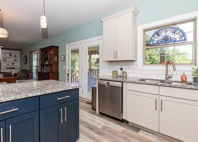 198 Lakeshore Circle, Georgetown, KY 40324