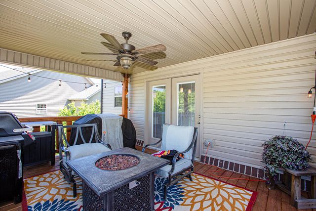 198 Lakeshore Circle, Georgetown, KY 40324