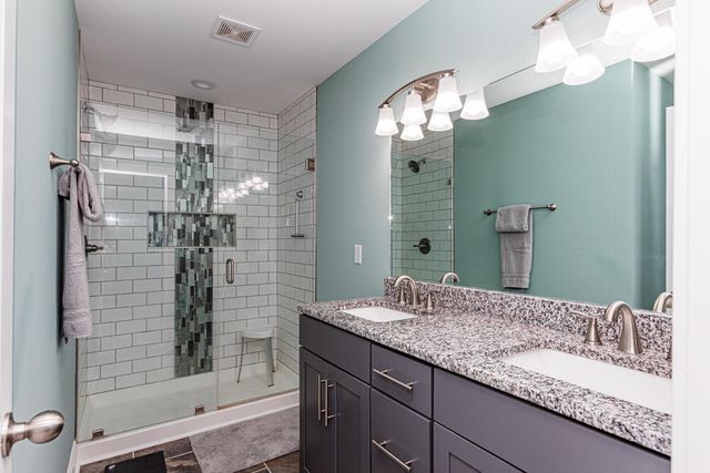 198 Lakeshore Circle, Georgetown, KY 40324