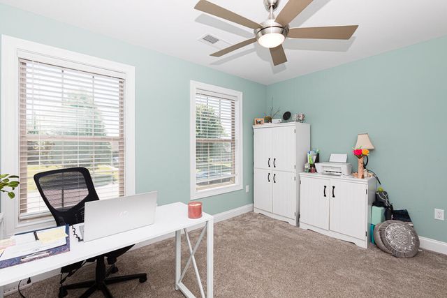 198 Lakeshore Circle, Georgetown, KY 40324