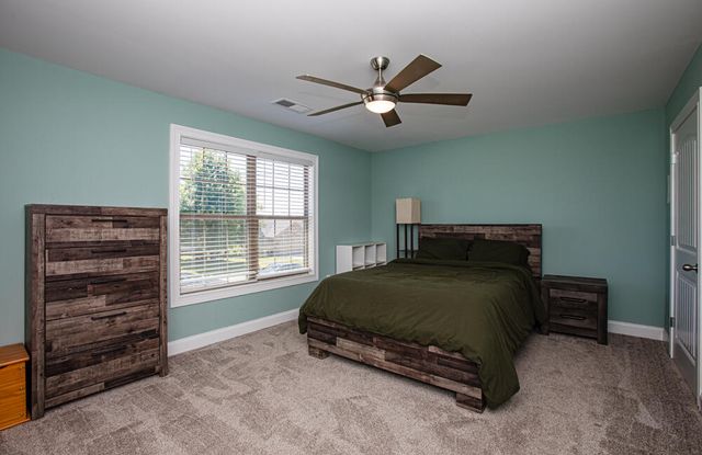 198 Lakeshore Circle, Georgetown, KY 40324