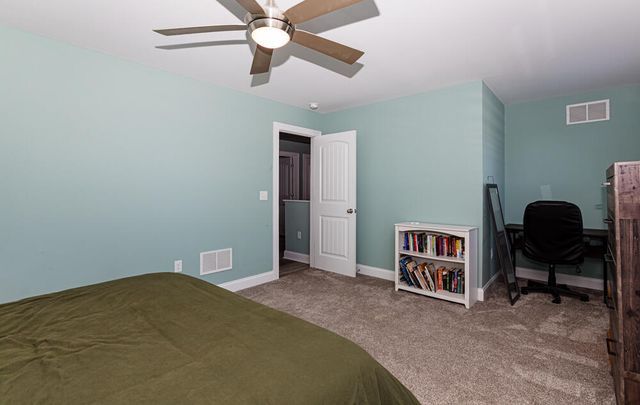 198 Lakeshore Circle, Georgetown, KY 40324