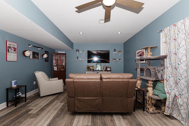 198 Lakeshore Circle, Georgetown, KY 40324
