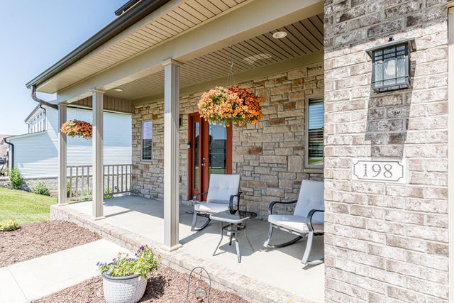 198 Lakeshore Circle, Georgetown, KY 40324