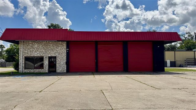 1201 Gerstner Memorial Highway, Lake Charles, LA 70601