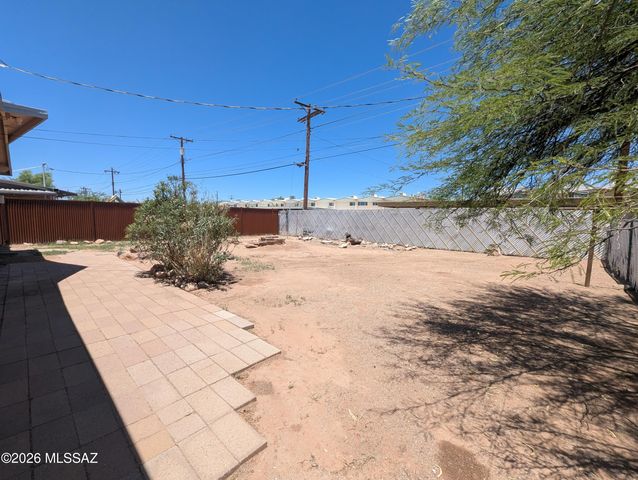 3433 E 27th Street, Tucson, AZ 85713