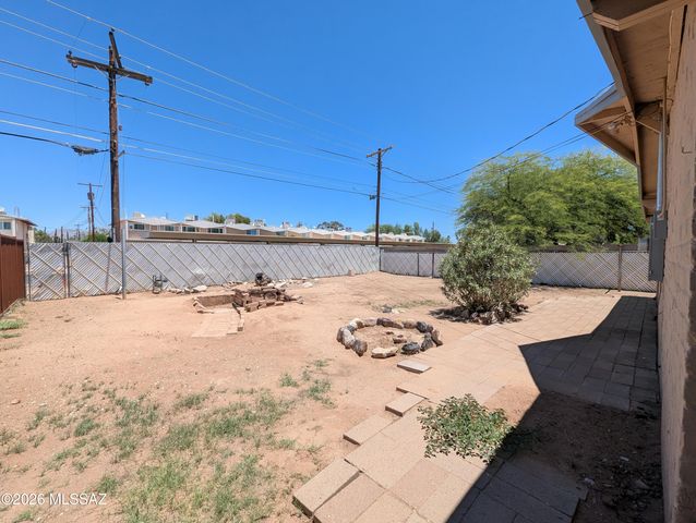 3433 E 27th Street, Tucson, AZ 85713