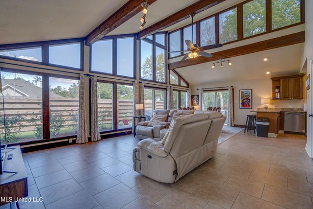 1017 Lincoln Drive, Bay Saint Louis, MS 39520