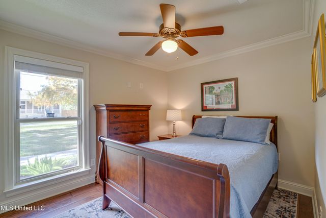 1017 Lincoln Drive, Bay Saint Louis, MS 39520