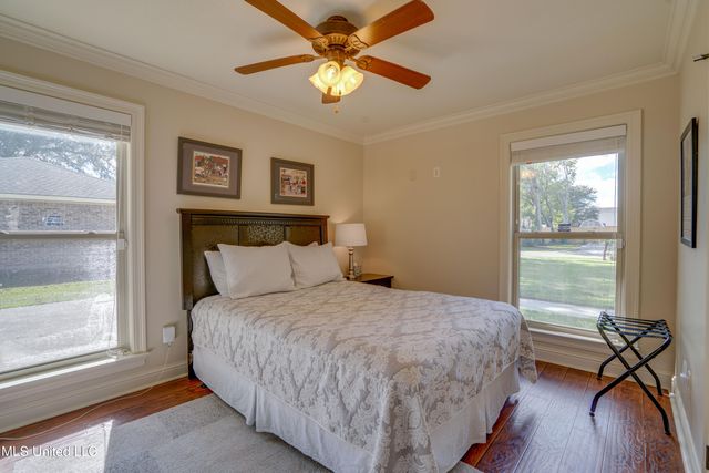 1017 Lincoln Drive, Bay Saint Louis, MS 39520