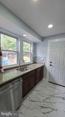 128 HUNTER AVE, Hamilton, NJ 08610