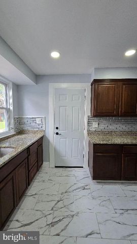 128 HUNTER AVE, Hamilton, NJ 08610
