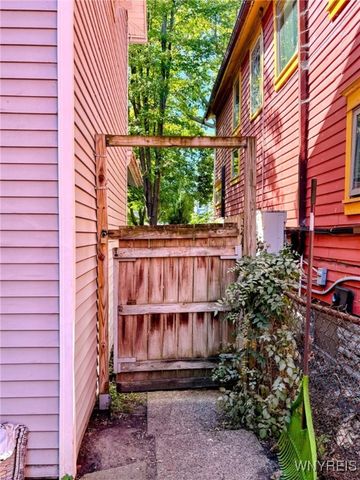 23 Plymouth Avenue, Buffalo, NY 14201