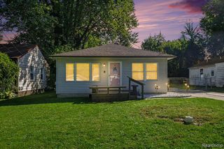 39276 Charbeneau Street, Clinton Township, MI 48036