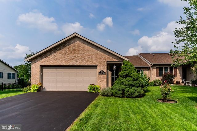 317 WOODVALE DR, Chambersburg, PA 17201
