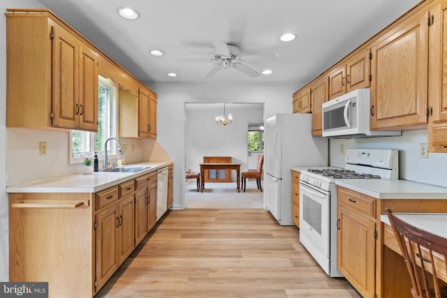 317 WOODVALE DR, Chambersburg, PA 17201