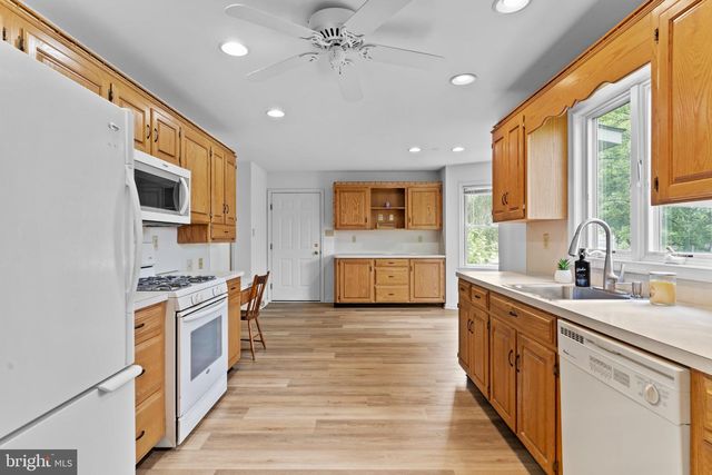 317 WOODVALE DR, Chambersburg, PA 17201
