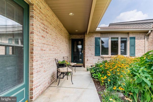 317 WOODVALE DR, Chambersburg, PA 17201