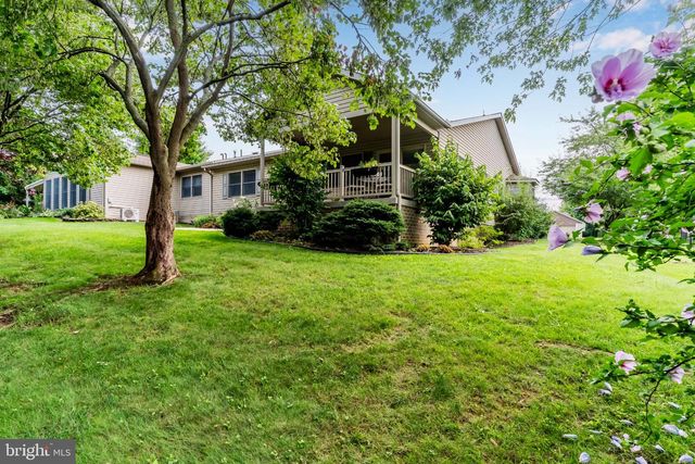 317 WOODVALE DR, Chambersburg, PA 17201