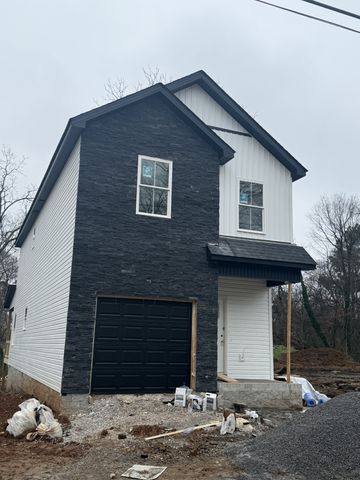 811 Gracey Ave, Clarksville, TN 37040