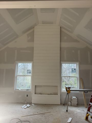 811 Gracey Ave, Clarksville, TN 37040