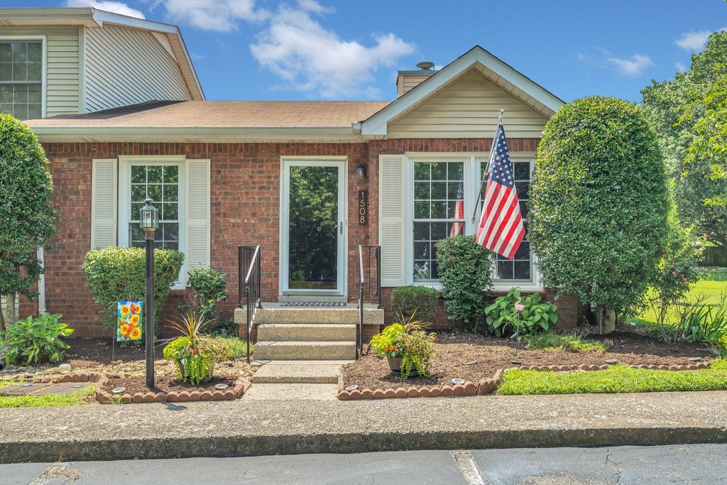 1508 Lewis Rd, Madison, TN 37115