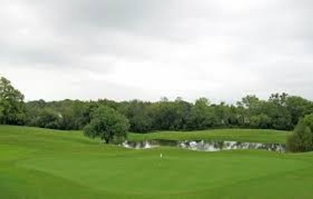 107 Village Cir, Lebanon, TN 37087