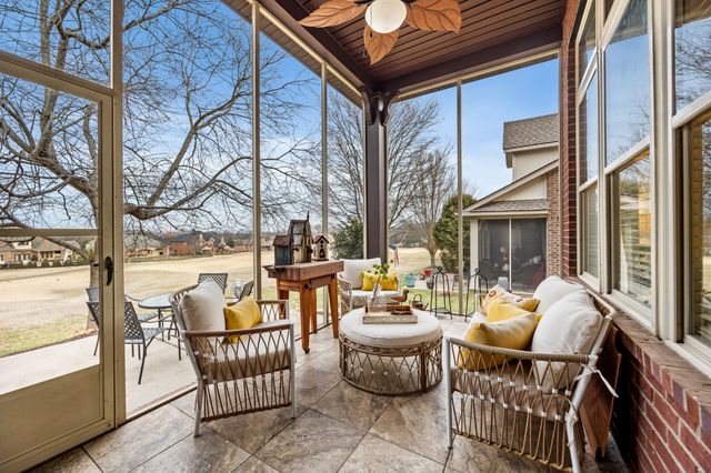 107 Village Cir, Lebanon, TN 37087