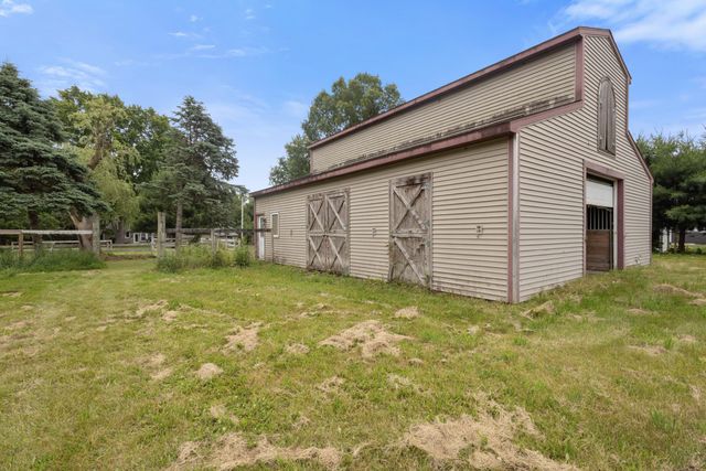 9708 Oakland Drive, Portage, MI 49024