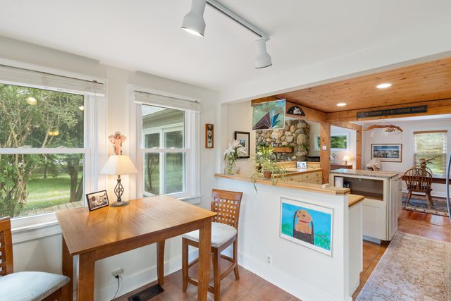 9708 Oakland Drive, Portage, MI 49024