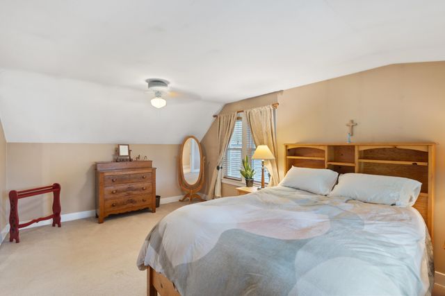 9708 Oakland Drive, Portage, MI 49024