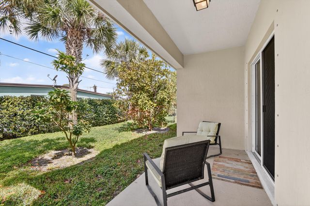 3750 Whitney Park Lane, Greenacres, FL 33463