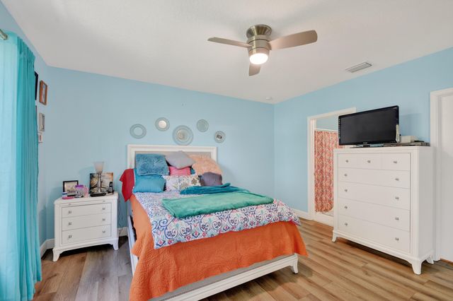 3750 Whitney Park Lane, Greenacres, FL 33463