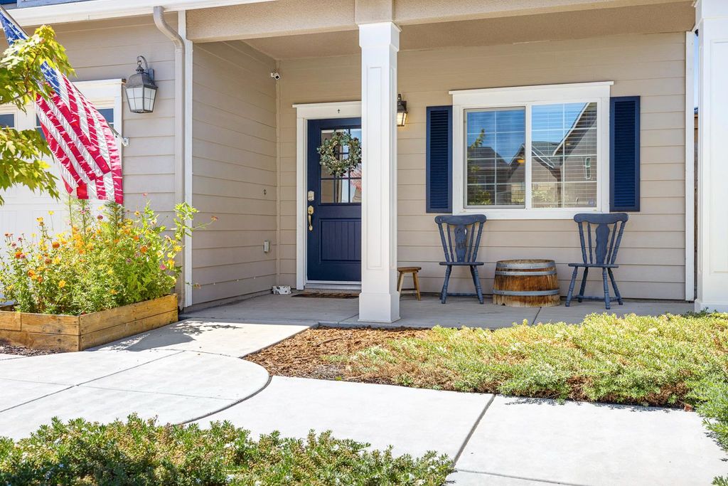 4053 Rialto Avenue, Clovis, CA 93619