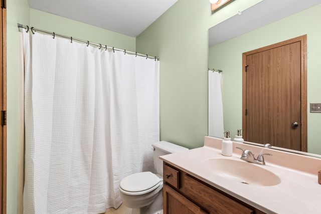1611 Beels Court, Batavia, IL 60510