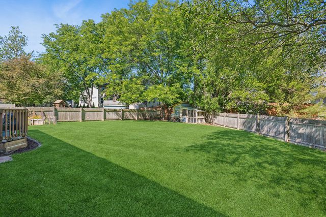 1611 Beels Court, Batavia, IL 60510