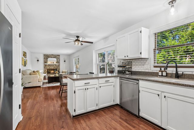 1611 Beels Court, Batavia, IL 60510