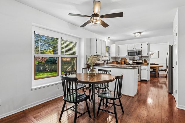 1611 Beels Court, Batavia, IL 60510